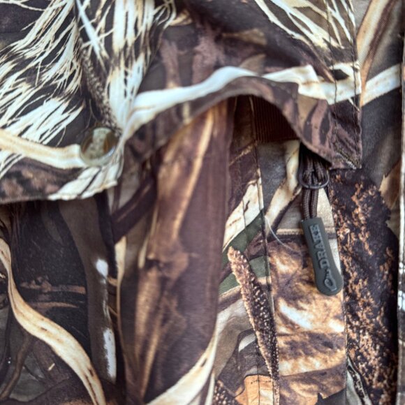 Drake Waterfowl Systems Camo Performance Shirt M | Vented, Zip & Magnetic Pocket - Picture 8 of 12